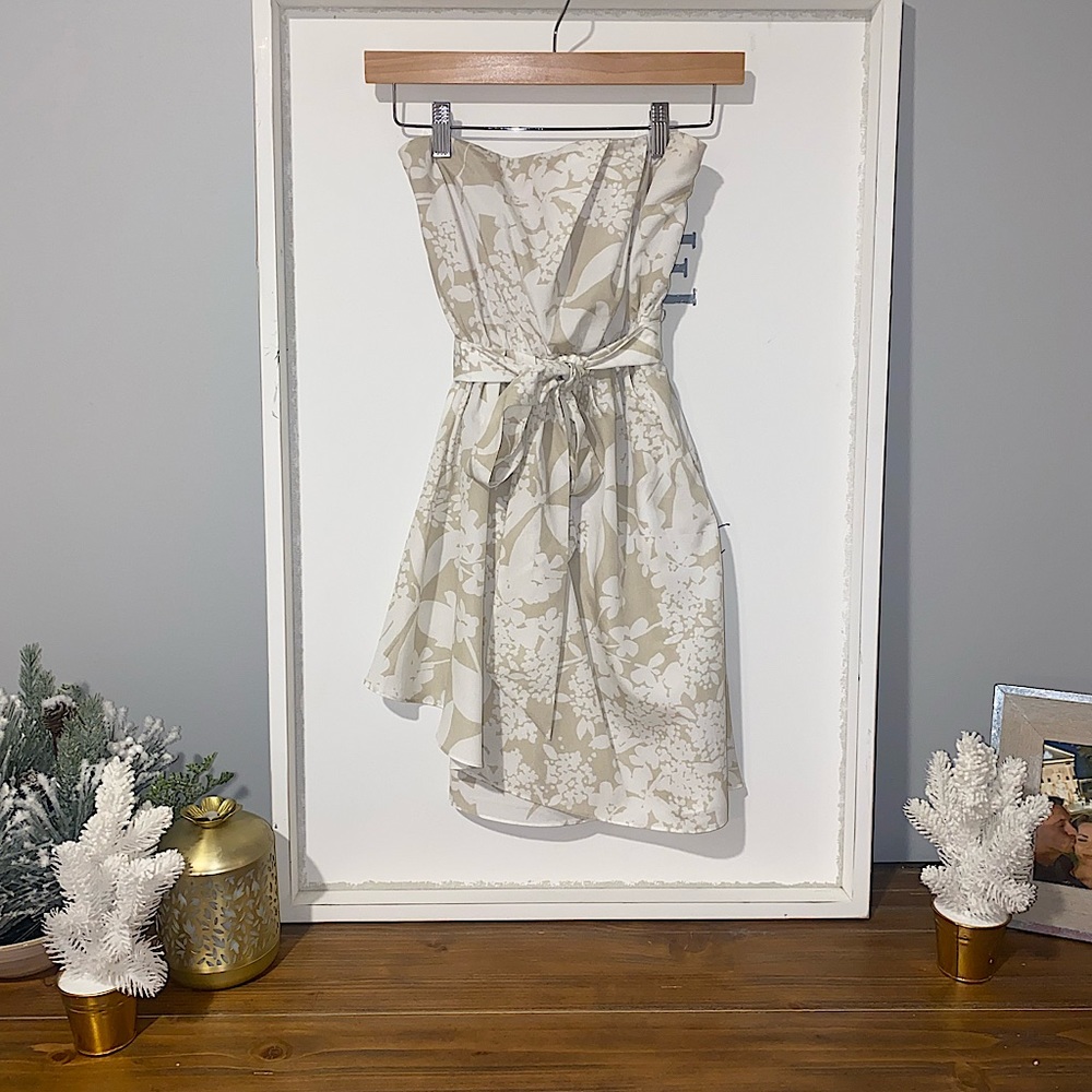 ADORABLE cream and ivory strapless mini dress with waist tie NWOT